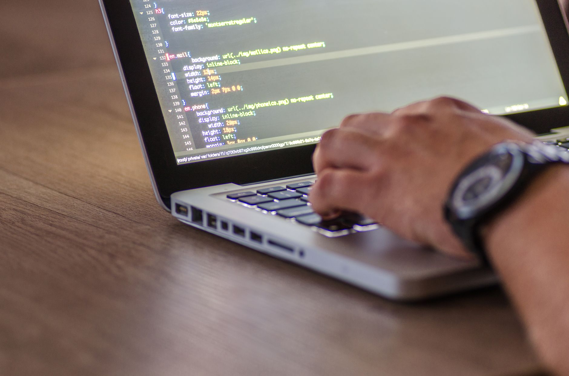 Illustratieve foto bij: snelle maar veilige Laravel-modernisering van legacy-workf